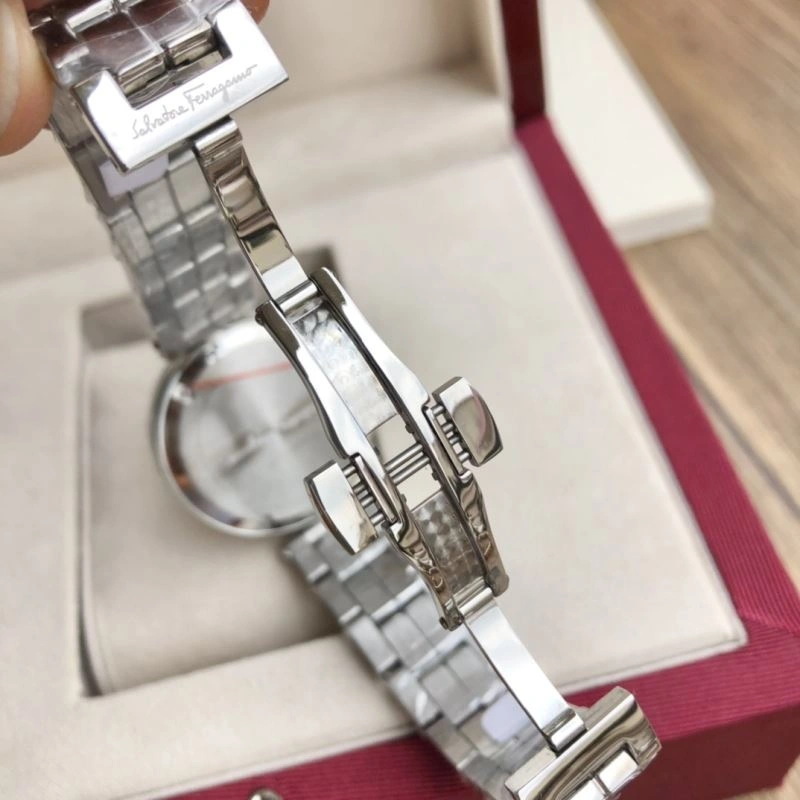 FERRAGAMO Watches Original 182315