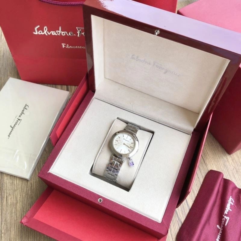 FERRAGAMO Watches Original 182315