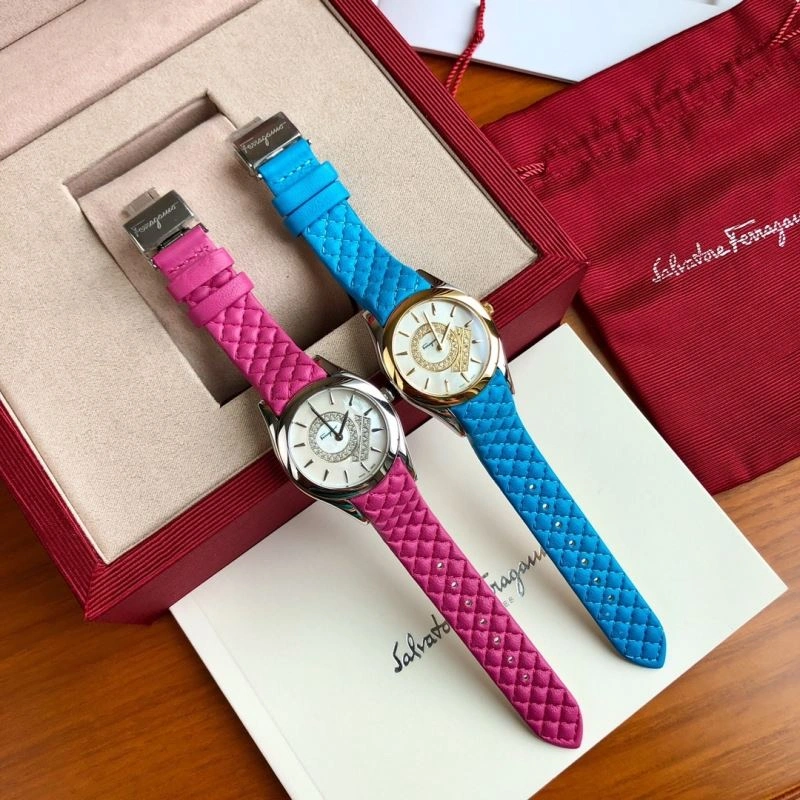 FERRAGAMO Watches ZipUp 182307