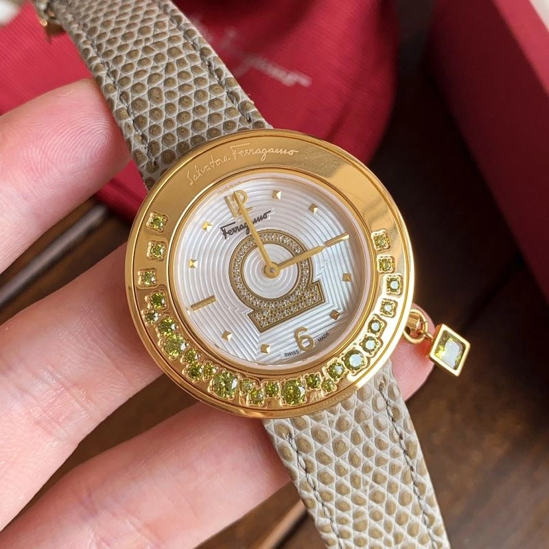 Youthful FERRAGAMO Watches 182306