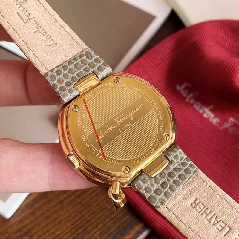 Youthful FERRAGAMO Watches 182306