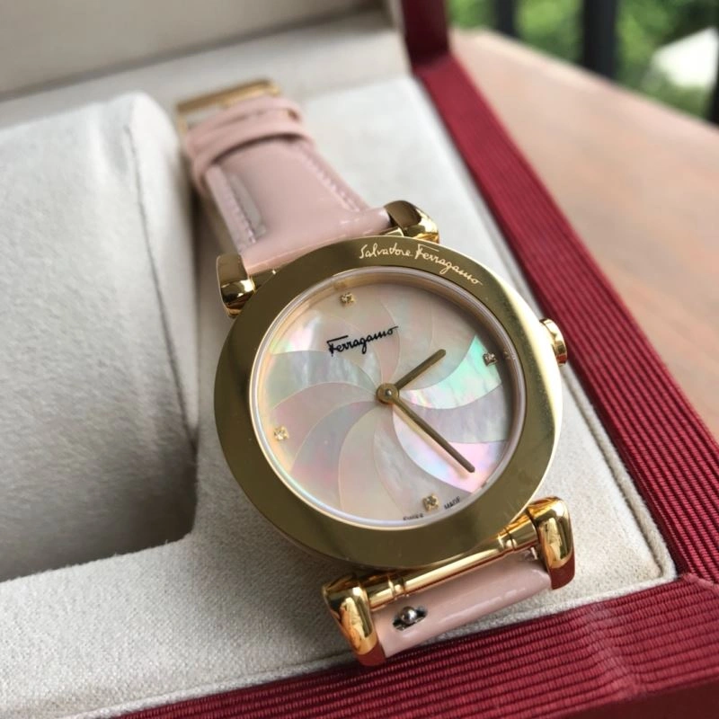 FERRAGAMO Watches GoodFit 182301