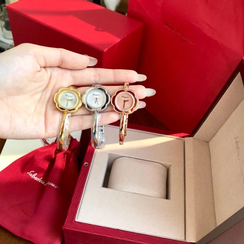 Cozy FERRAGAMO Watches 182302