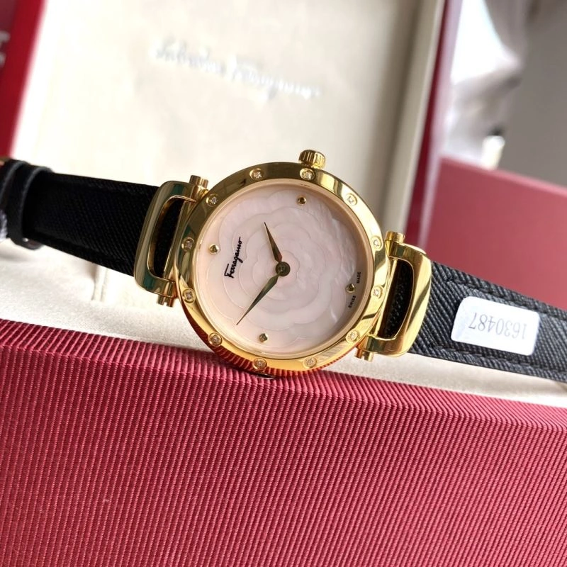 Sustainable FERRAGAMO Watches 182297