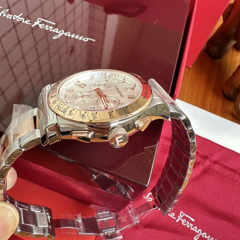 FERRAGAMO Watches Comfortable 182280