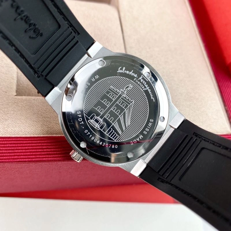 FERRAGAMO Watches MultiPurpose 182275