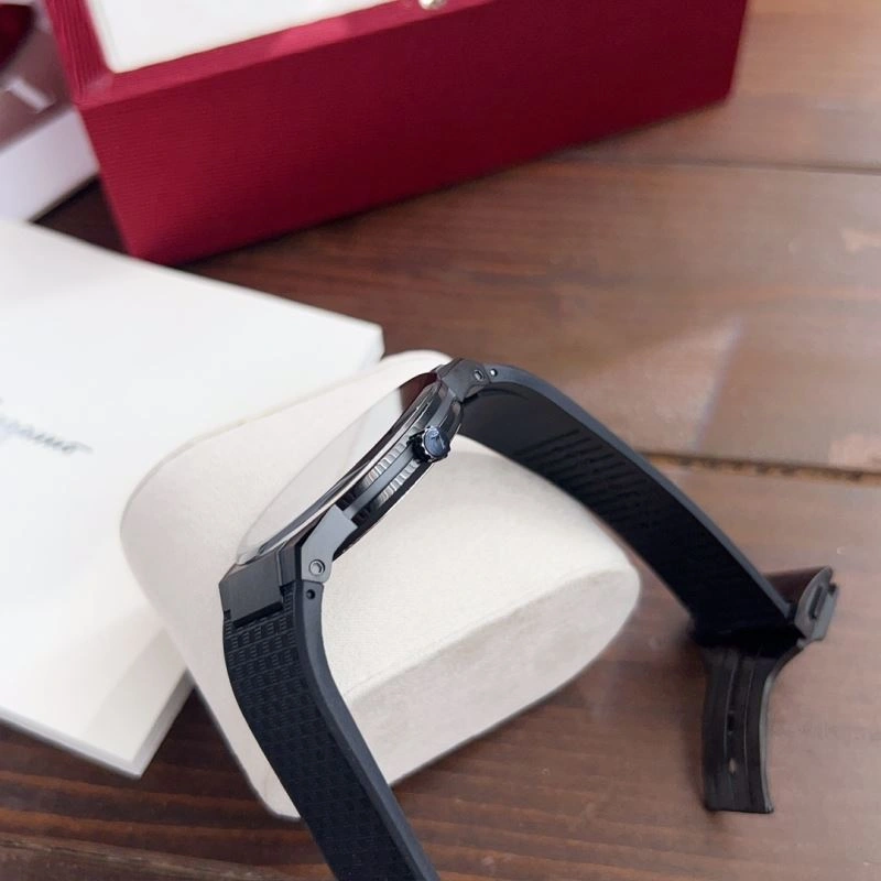 Minimalist FERRAGAMO Watches 182272