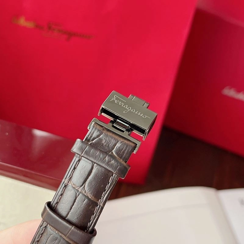 Trendy FERRAGAMO Watches 182263