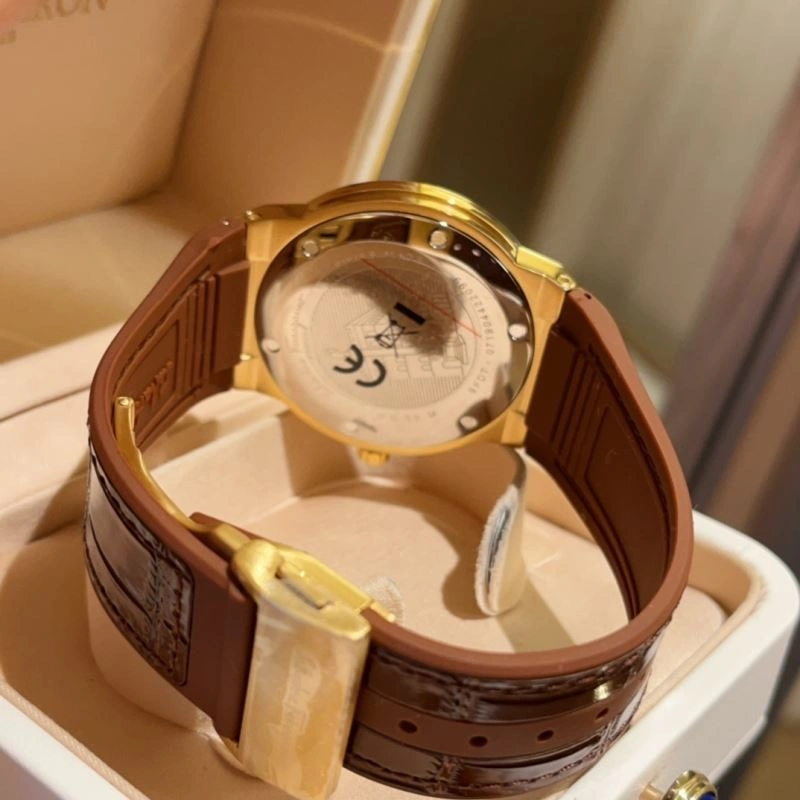 FERRAGAMO Watches Cozy 182257