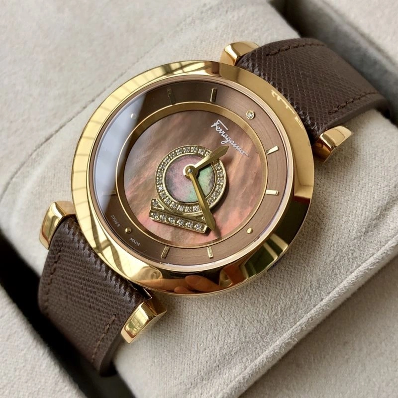 FERRAGAMO Watches ModernLook 182251