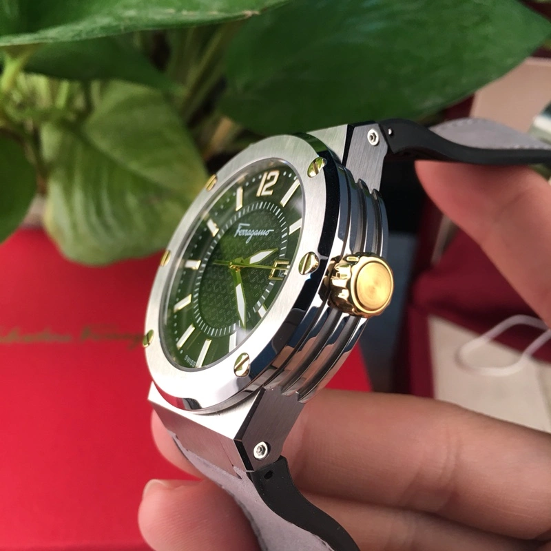 FERRAGAMO Watches Snug 182246