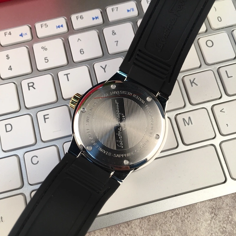 FERRAGAMO Watches Snug 182246