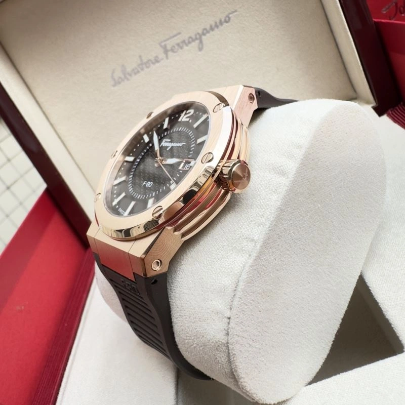 Durable FERRAGAMO Watches 182239