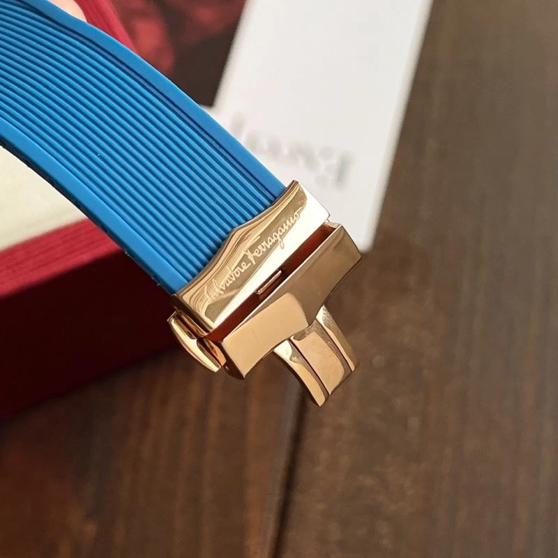 Modern FERRAGAMO Watches 182241