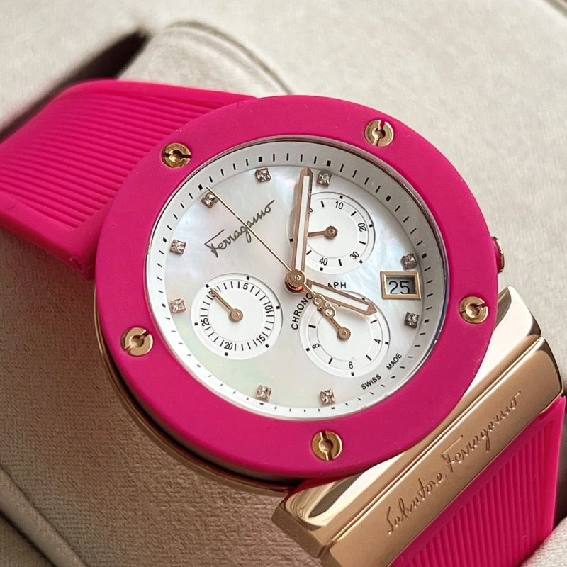 FERRAGAMO Watches Classic 182235