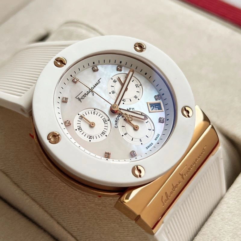 EyeCatching FERRAGAMO Watches 182229