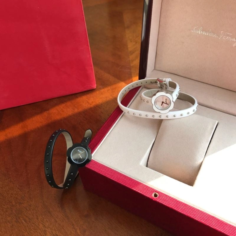 FERRAGAMO Watches Stretchable 182227