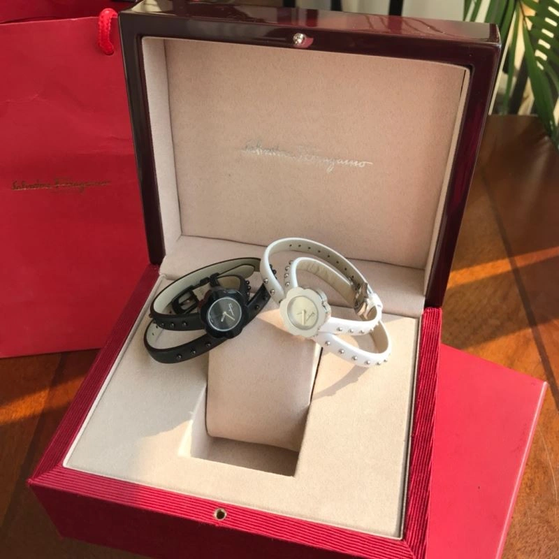 FERRAGAMO Watches Stretchable 182227
