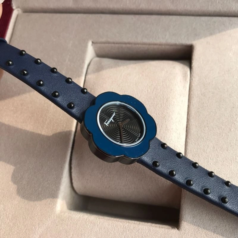 FERRAGAMO Watches FashionForward 182220