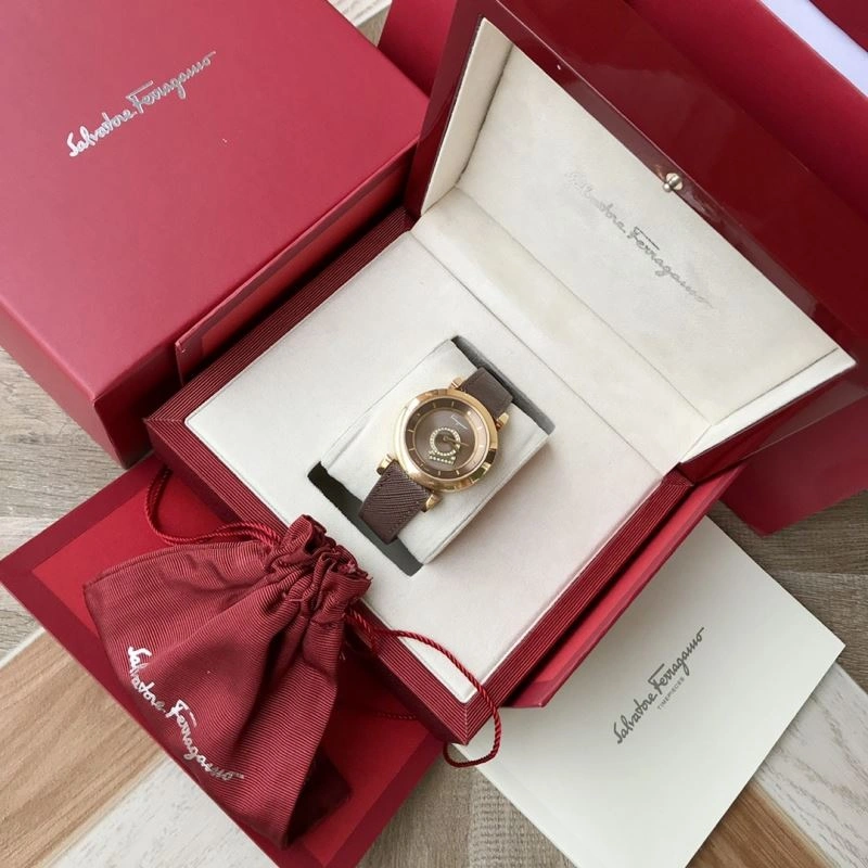 FERRAGAMO Watches Sophisticated 182208