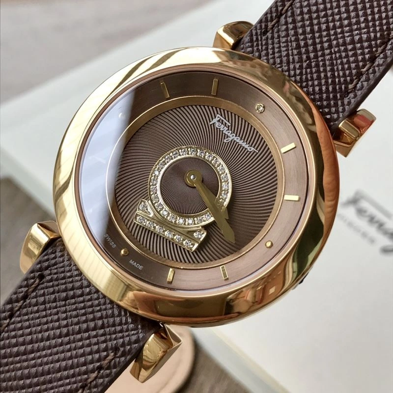 FERRAGAMO Watches Sophisticated 182208
