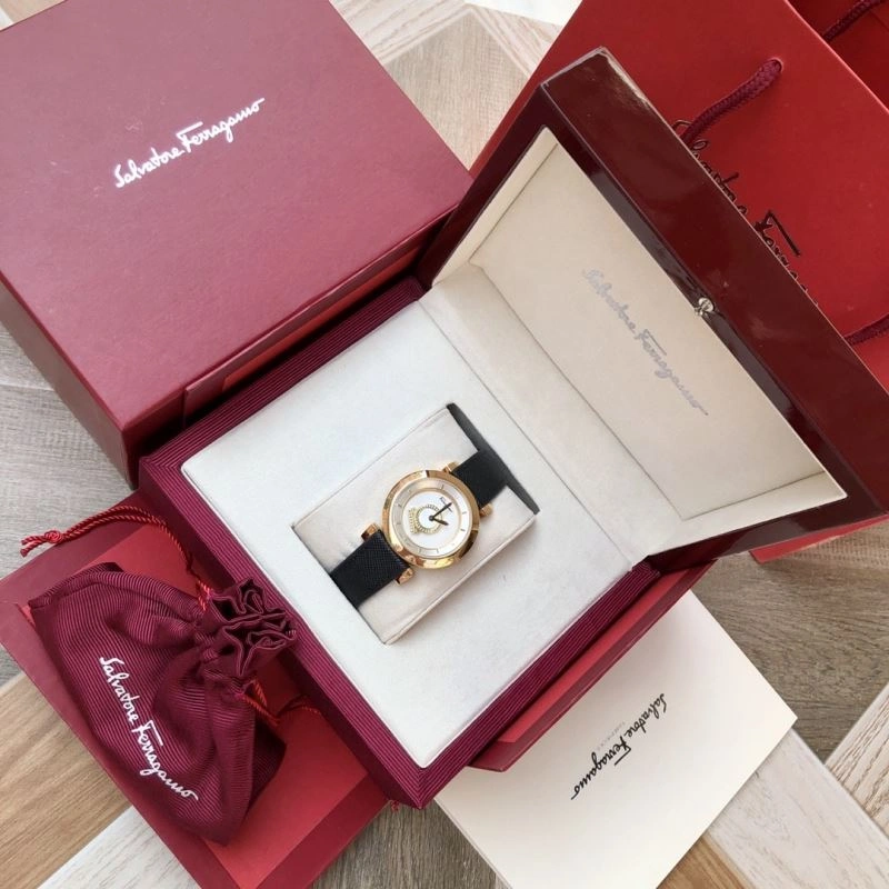 FERRAGAMO Watches Original 182194