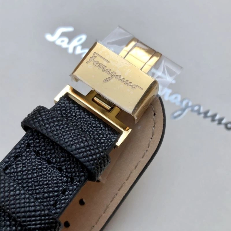 FERRAGAMO Watches Original 182194