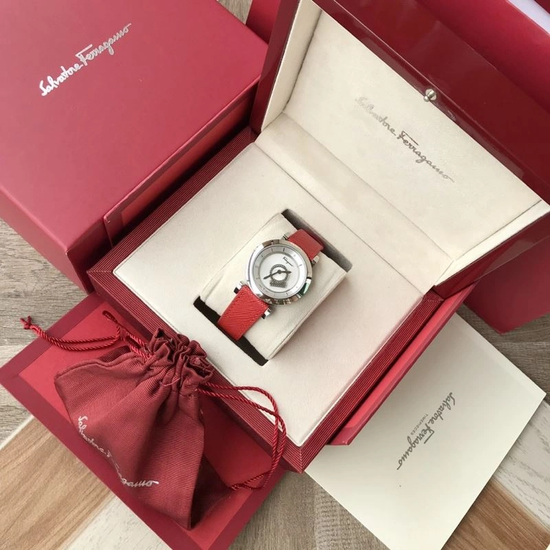 Unique FERRAGAMO Watches 182206