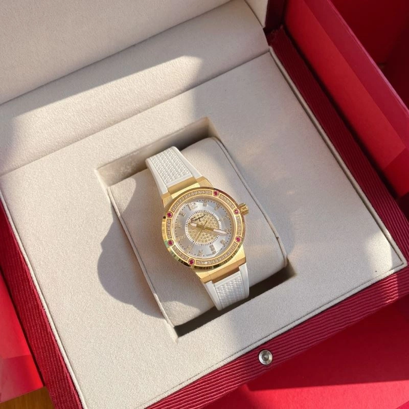 ModernLook FERRAGAMO Watches 182183
