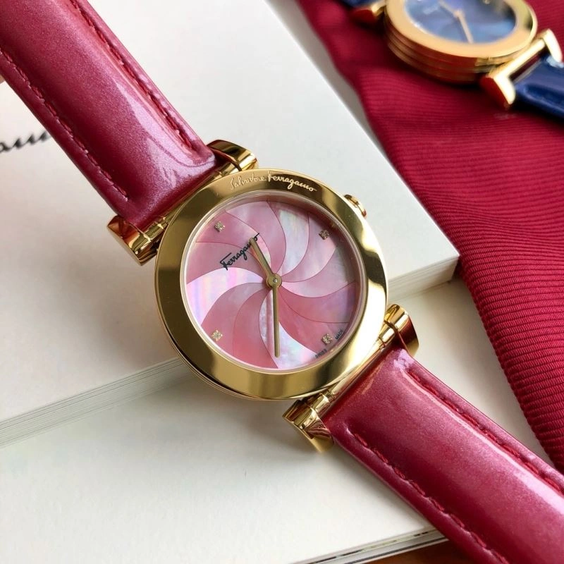 FERRAGAMO Watches Youthful 182182