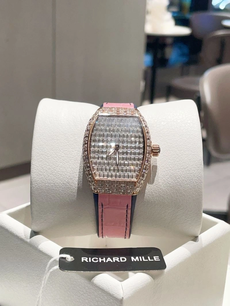 Vibrant FRANCK MULLER Watches 182391