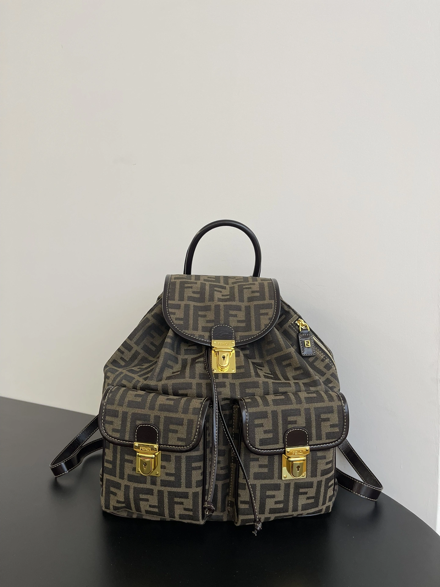 NewStyle Fendi Backpacks 69914