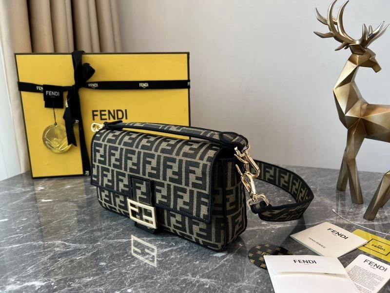 Cozy Fendi Baguette Bags 78294