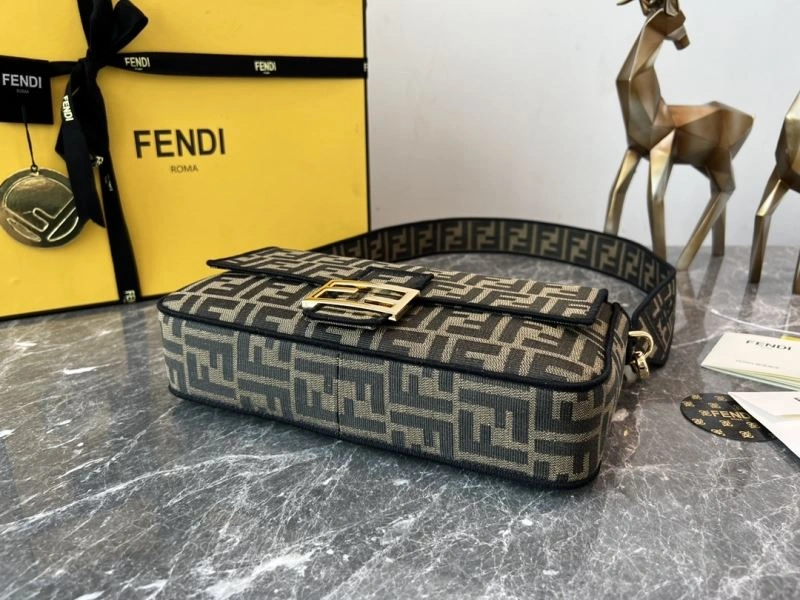 Cozy Fendi Baguette Bags 78294