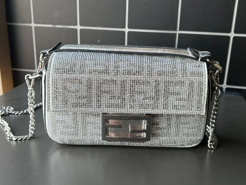 Fendi Baguette Bags Comfortable 73011