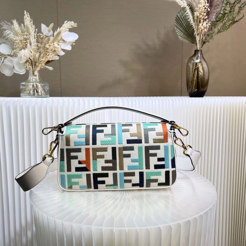 Compact Fendi Baguette Bags 73007
