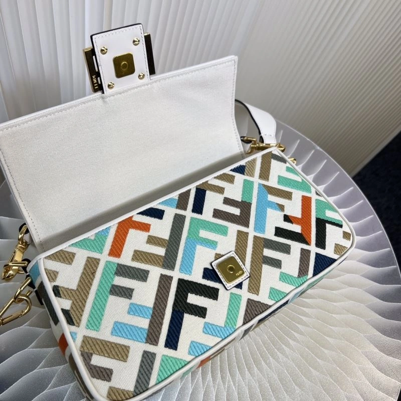 Compact Fendi Baguette Bags 73007