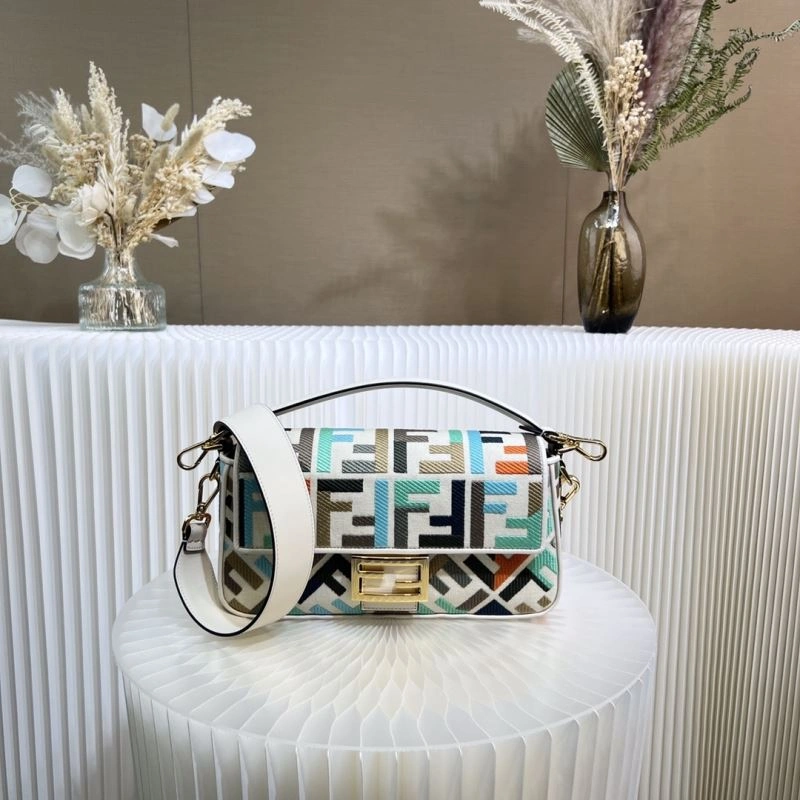 Compact Fendi Baguette Bags 73007