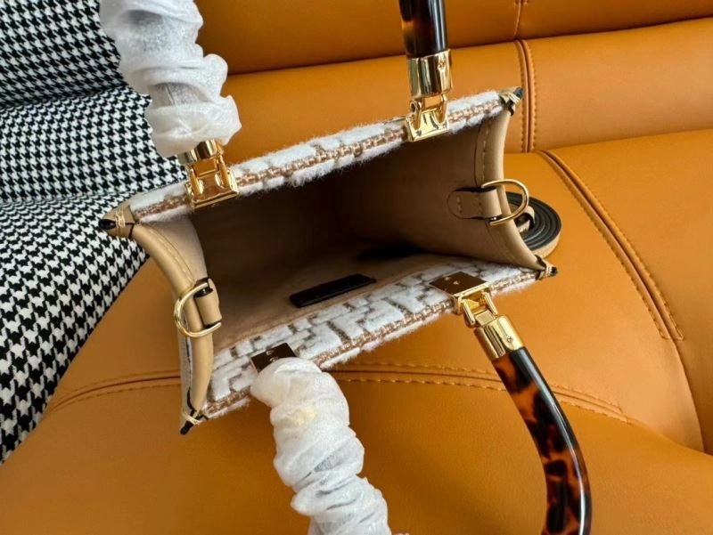 Fendi Baguette Bags Upgraded 73005