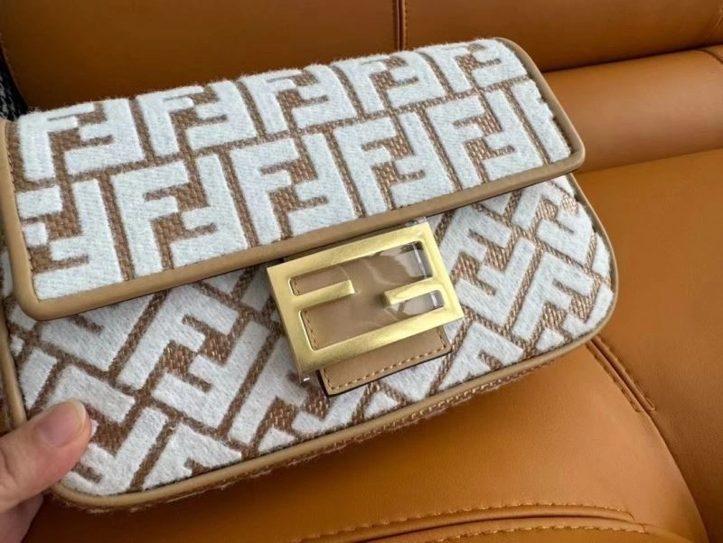 Fendi Baguette Bags Affordable 73038