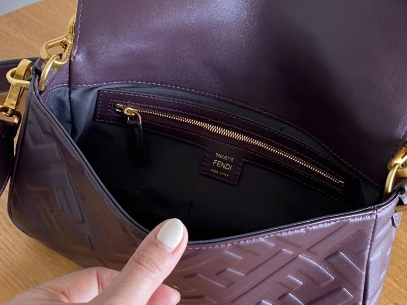 Snug Fendi Baguette Bags 73001