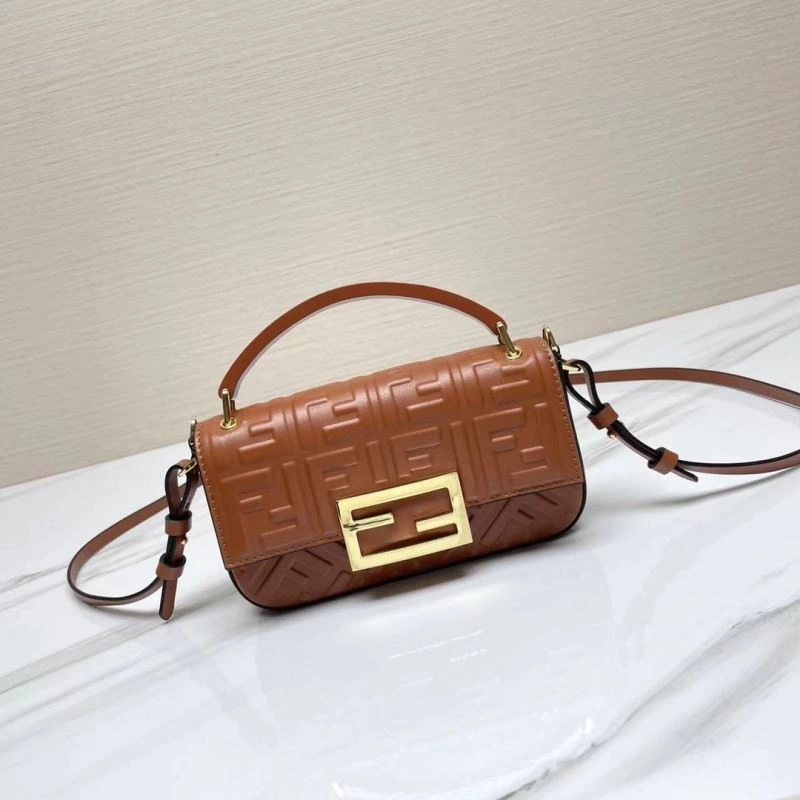 RelaxedFit Fendi Baguette Bags 72983