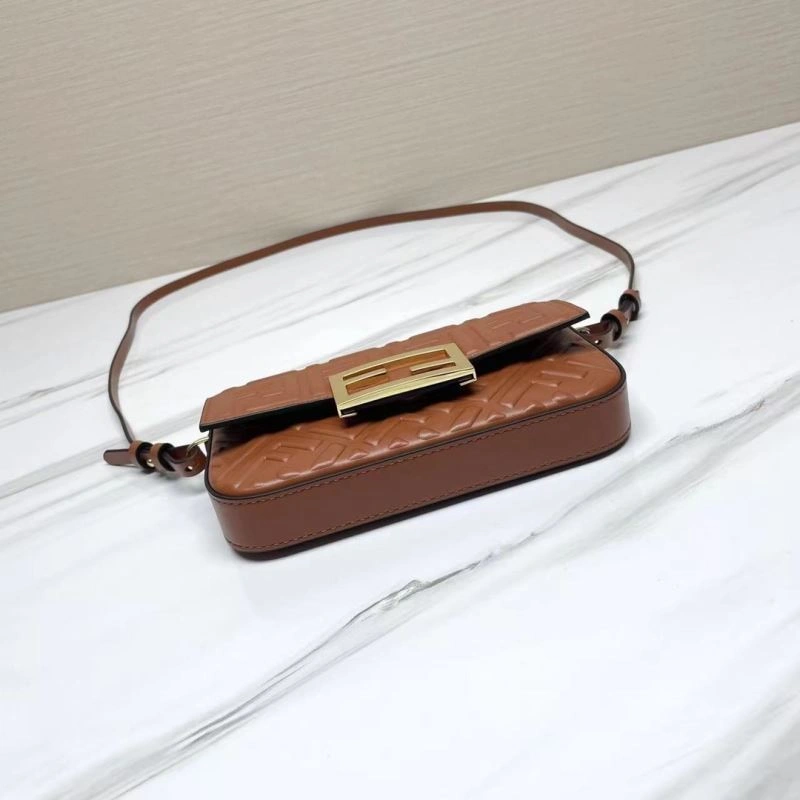 RelaxedFit Fendi Baguette Bags 72983