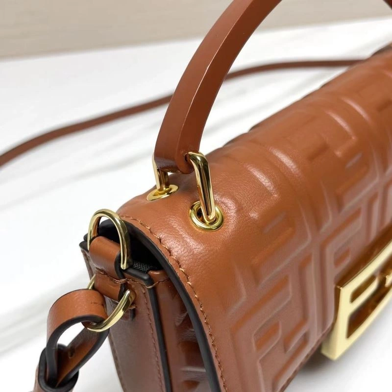 RelaxedFit Fendi Baguette Bags 72983