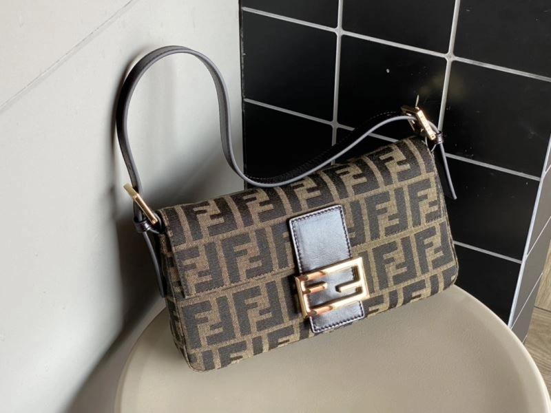 Fendi Baguette Bags MoistureWicking 72984