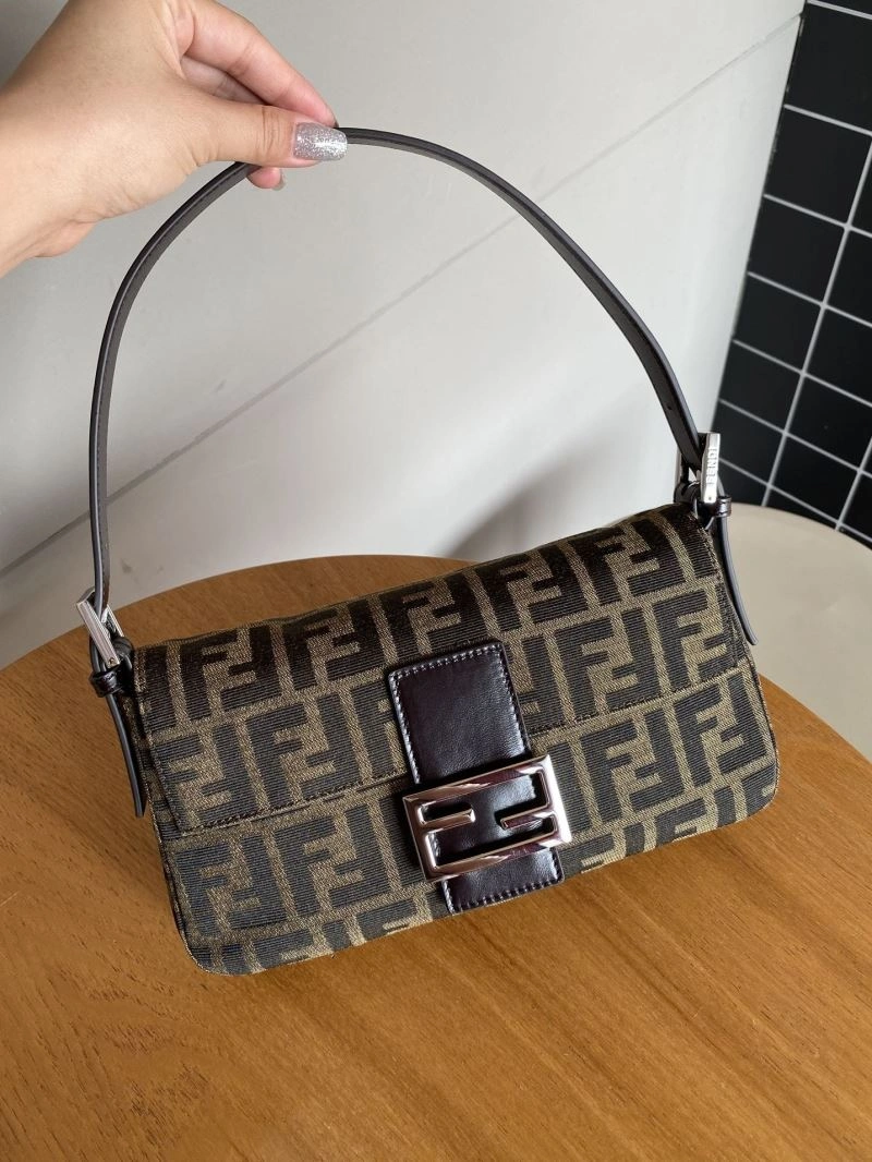 Stretchable Fendi Baguette Bags 72998