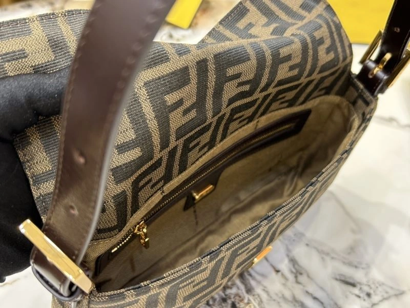 Chic Fendi Baguette Bags 73000