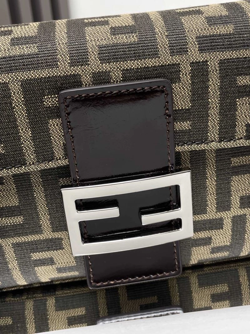 Fendi Baguette Bags Comfortable 72994