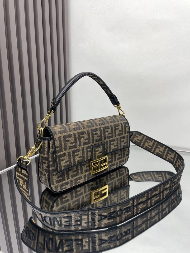 Fendi Baguette Bags Comfortable 72995