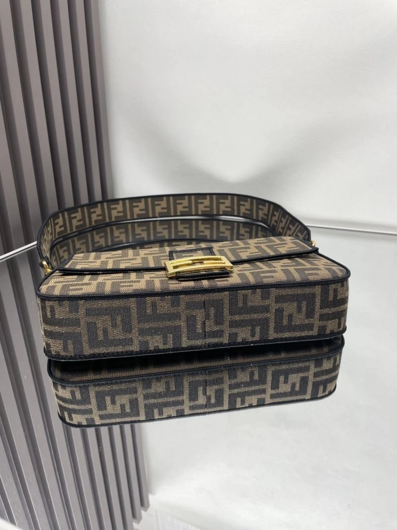 Fendi Baguette Bags Comfortable 72995